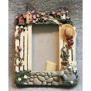 Spring Garden Photo Frame with Birdhouses